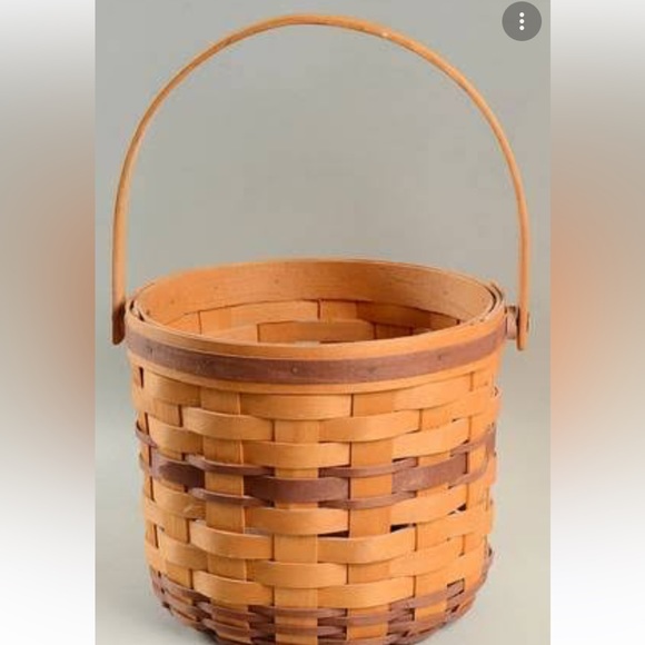 Longaberger Vintage basket. Collectible 1996 - Picture 2 of 8